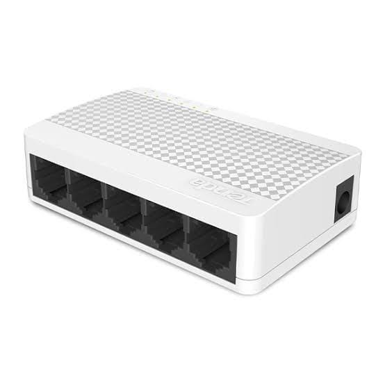 Switch Tenda 5 Ports Fast Ethernet 10/100 Mbps pour réseau domestique et professionnel